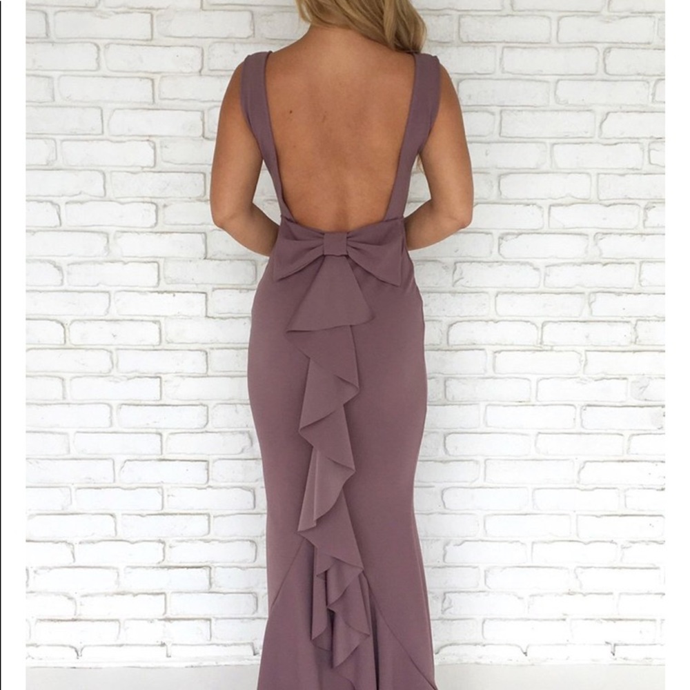 Low back bow dress